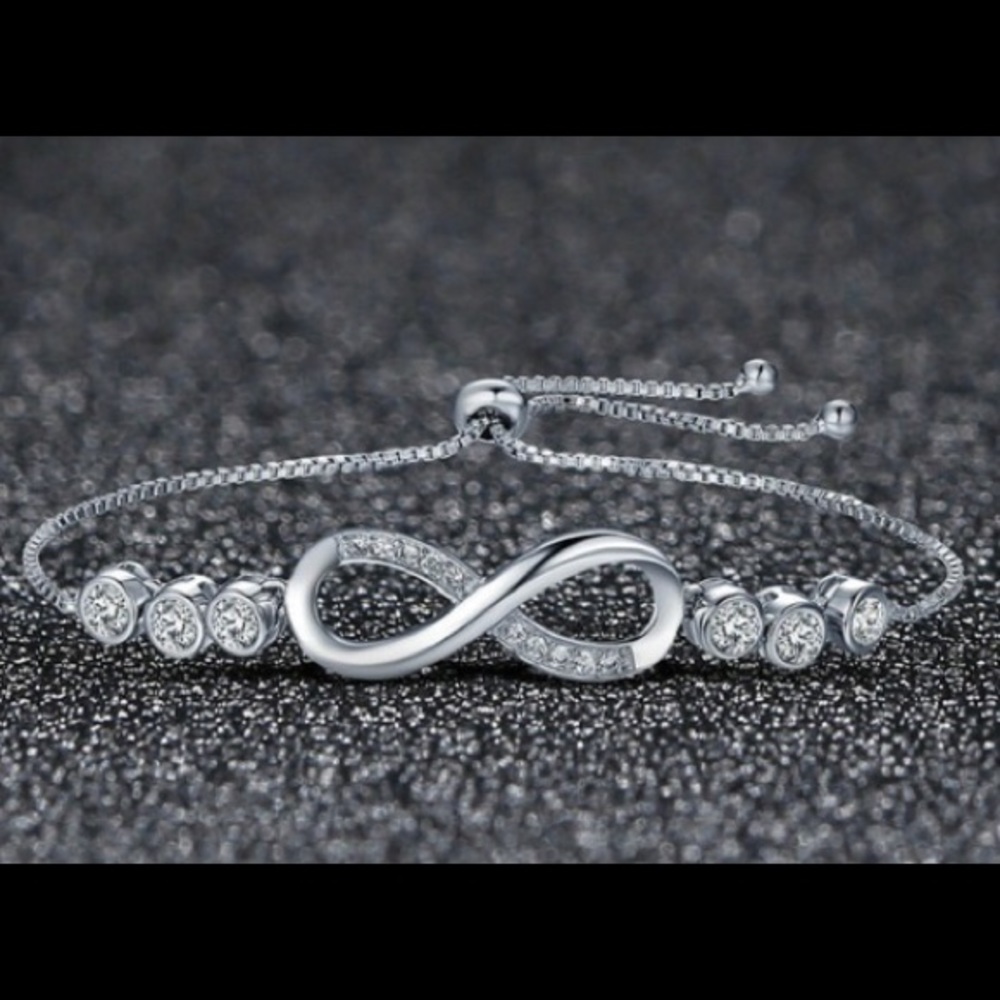 🆕 Platinum over sterling silver cz bracelet.